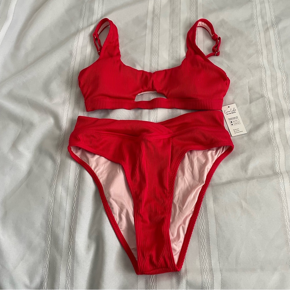 Cupshe Two Piece Swimsuit Red Ribbed Size L NWT High Waisted Bottom Top Cut Out